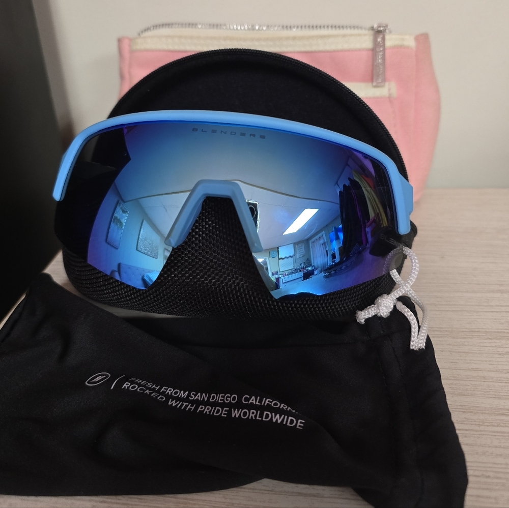 Blenders Airspeed Alive Sunglasses 🕶️